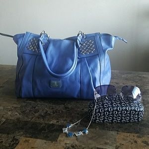 Guess shoulder medium to large Blue hand bag
